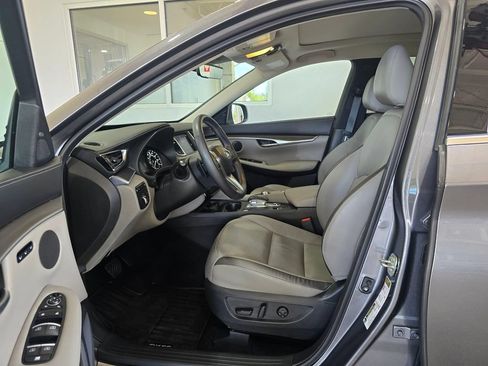 Certified 2023 INFINITI QX50 Luxe AWD/4WD image 22