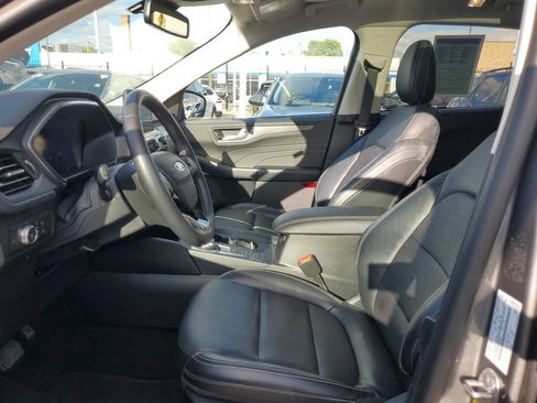 Used 2022 Ford Escape Titanium w/ Class II Trailer Tow Package AWD/4WD image 20