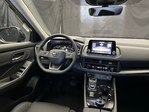 New 2026 Nissan Rogue SV AWD/4WD image 19
