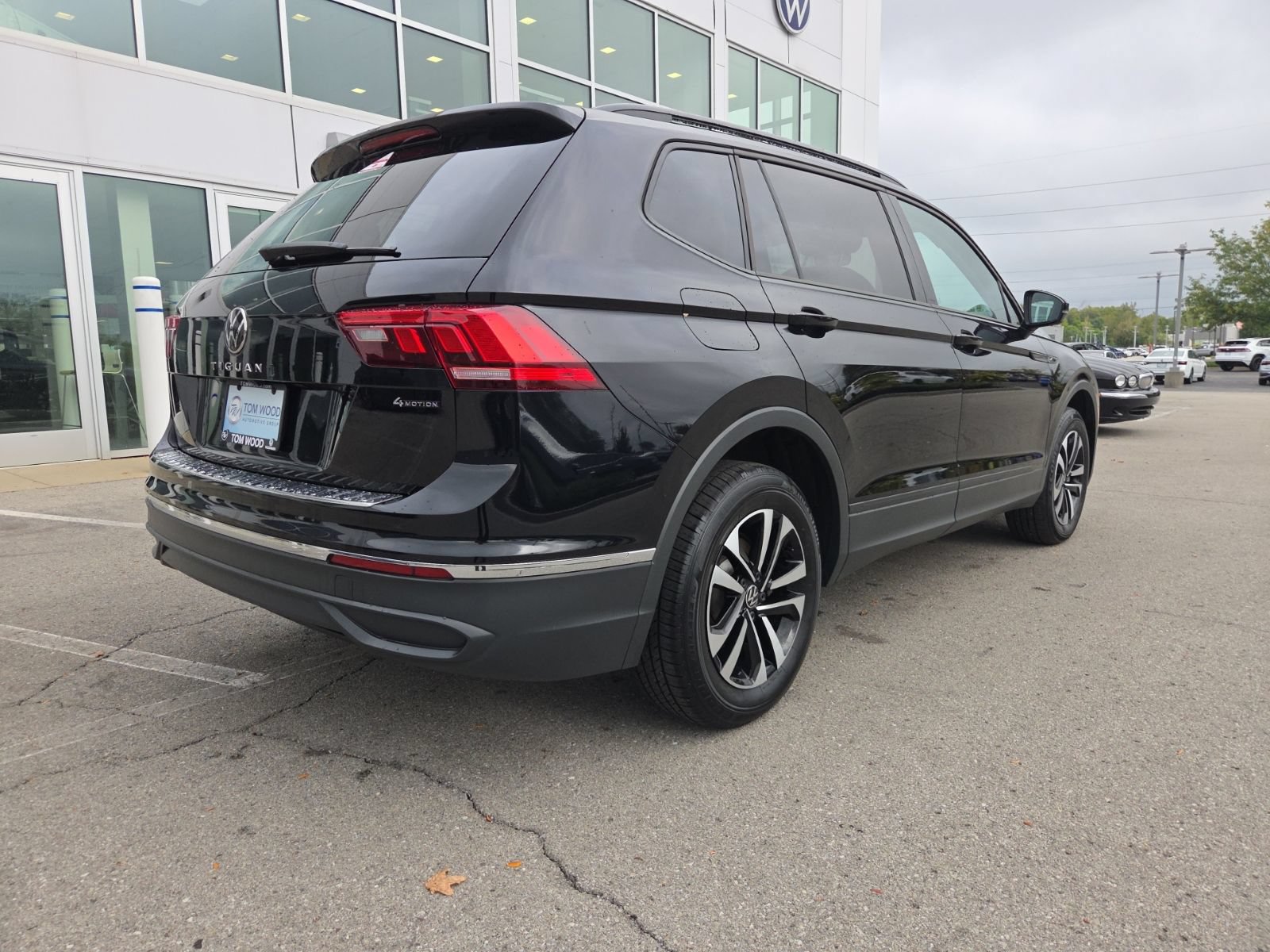 Used 2022 Volkswagen Tiguan S AWD/4WD image 5