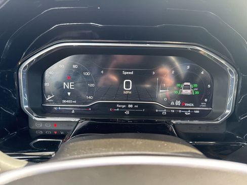 Used 2025 GMC Sierra 1500 SLT image 28