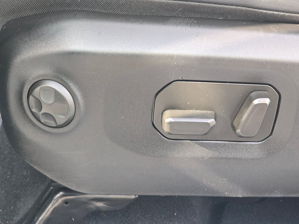 Used 2024 Jeep Gladiator Rubicon AWD/4WD image 37