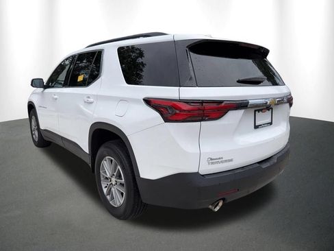 Used 2023 Chevrolet Traverse LT FWD image 13
