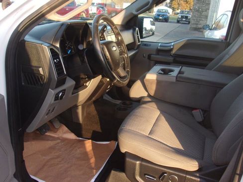 Used 2018 Ford F150 XLT w/ Equipment Group 302A Luxury AWD/4WD image 3