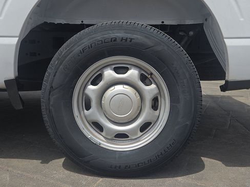 Used 2022 Ford F150 XL w/ Equipment Group 101A High RWD image 5