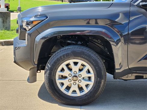 New 2025 Toyota Tacoma SR5 image 5