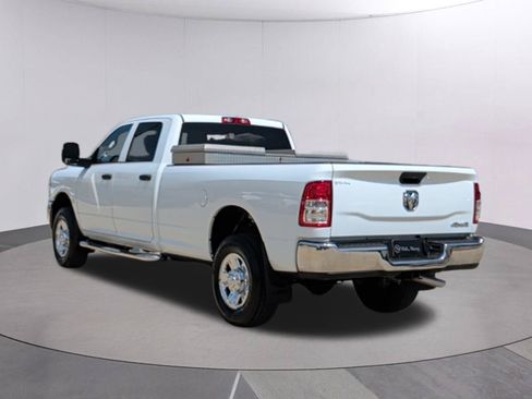 Used 2024 RAM 2500 Tradesman w/ Chrome Appearance Group AWD/4WD image 3