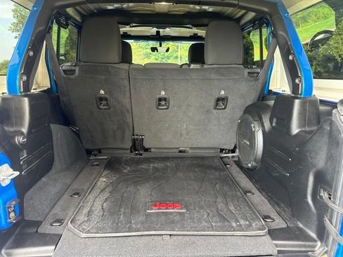 Used 2022 Jeep Wrangler Unlimited Sport AWD/4WD image 7