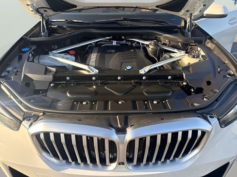 Certified 2025 BMW X5 xDrive40i image 25