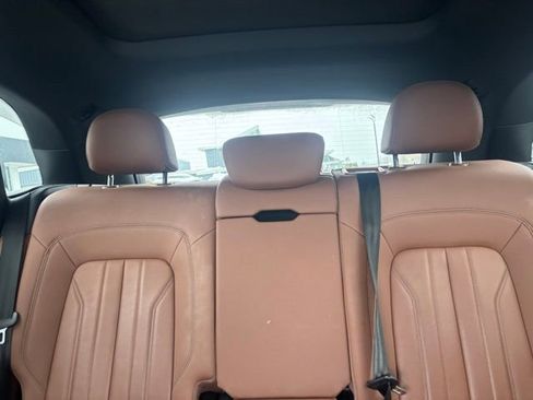 Used 2023 Audi Q5 2.0T Premium w/ Convenience Package image 12