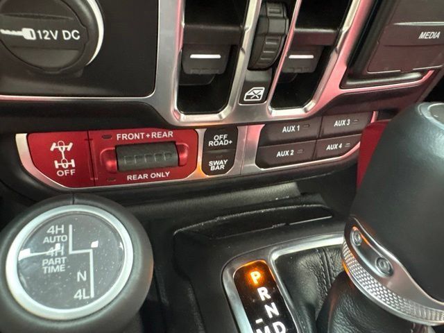 Used 2024 Jeep Wrangler Unlimited Rubicon 392 AWD/4WD image 25
