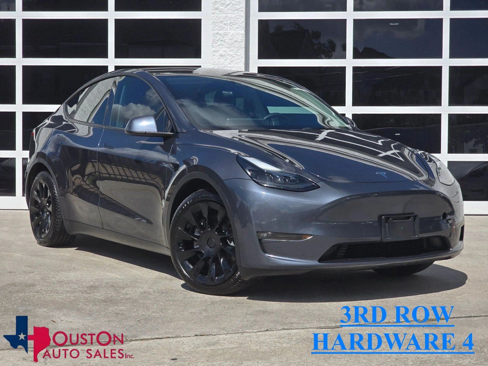 Used 2023 Tesla Model Y Long Range AWD/4WD image 1