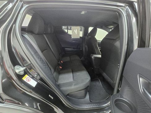 Used 2019 Toyota C-HR XLE FWD image 20