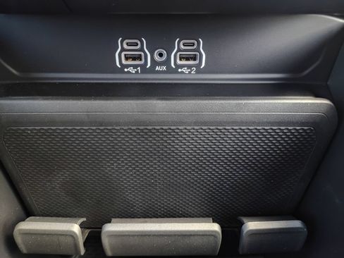 New 2026 RAM 2500 Big Horn AWD/4WD image 10