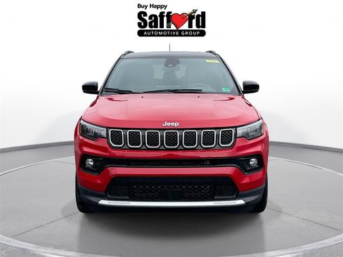 Used 2024 Jeep Compass Limited image 7