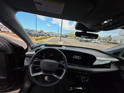 Used 2025 Audi Q6 e-tron Premium Plus w/ Premium Plus image 14