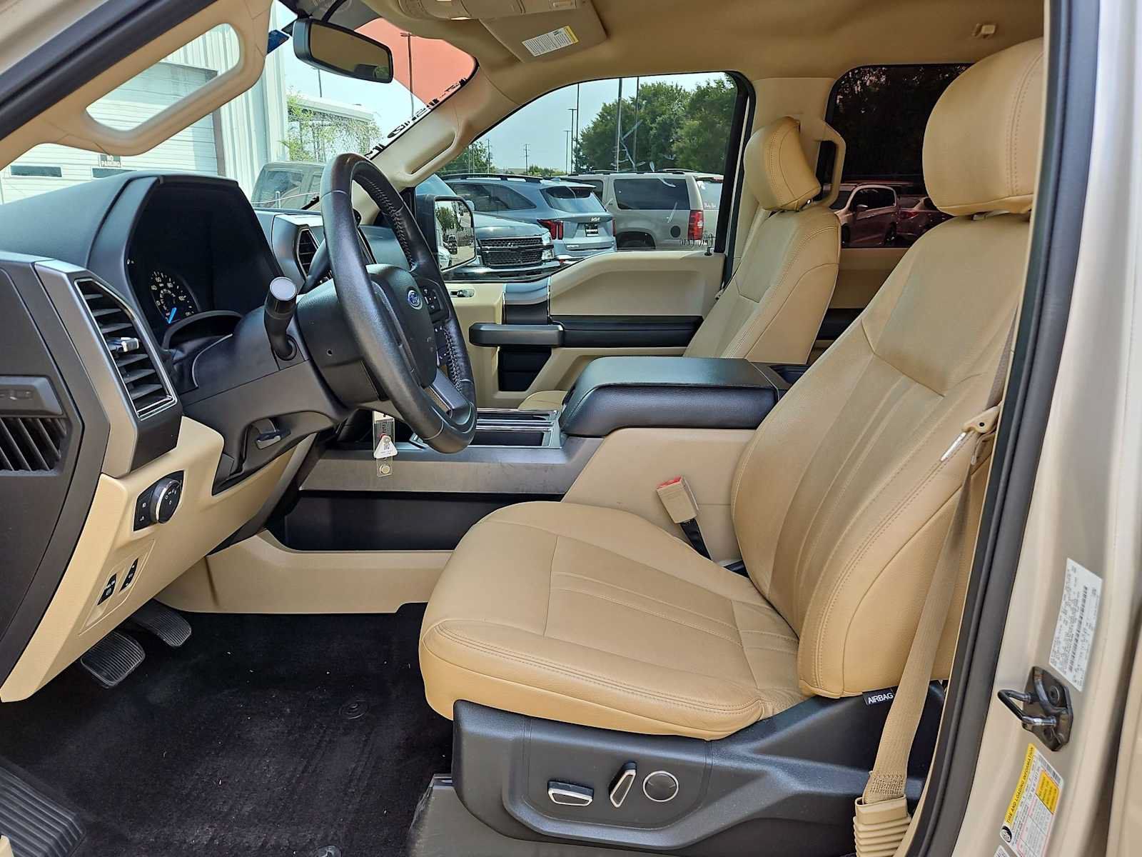 Used 2018 Ford F150 XLT w/ Equipment Group 302A Luxury RWD image 13