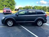 Used 2017 Dodge Journey SXT w/ Comfort/Convenience Group image 4