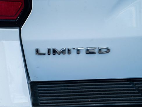 Used 2020 Ford Expedition Max Limited w/ Equipment Group 301A image 23