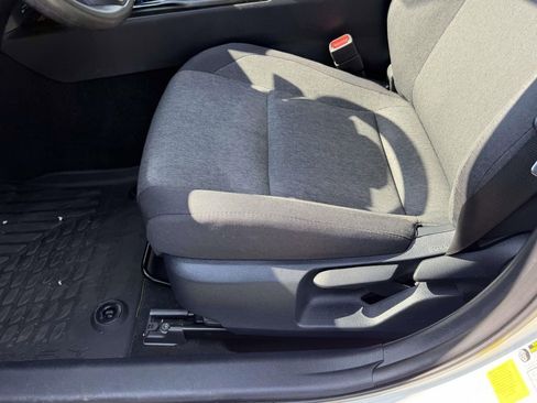 Used 2025 Toyota Camry LE image 17