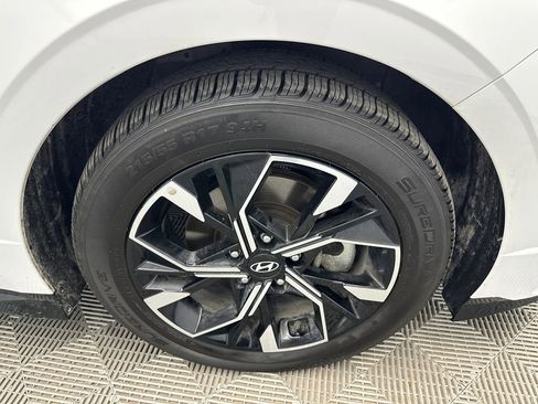 Used 2025 Hyundai Sonata SEL FWD image 13
