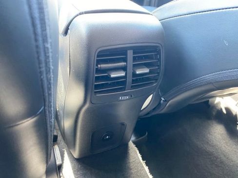 Used 2023 Ford Escape Platinum AWD/4WD image 19