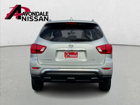 Used 2020 Nissan Pathfinder SV image 5