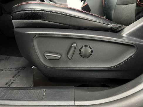 Used 2025 Ford Escape ST-Line image 10