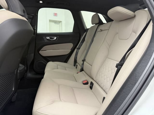 New 2026 Volvo XC60 B5 Core AWD/4WD image 25
