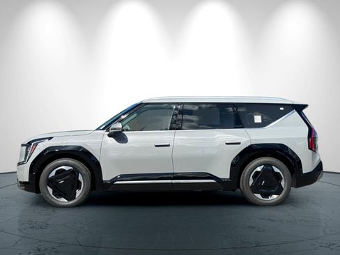 New 2026 Kia EV9 Land AWD/4WD image 7