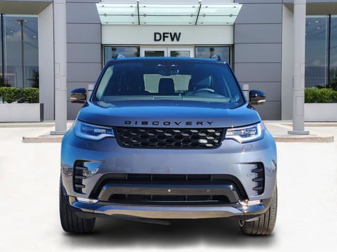 Used 2025 Land Rover Discovery Dynamic SE image 2