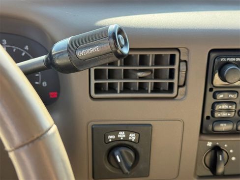 Used 2001 Ford F250 Lariat image 22