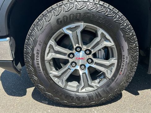 New 2026 GMC Sierra 1500 SLE w/ X31 Off-Road Package AWD/4WD image 10