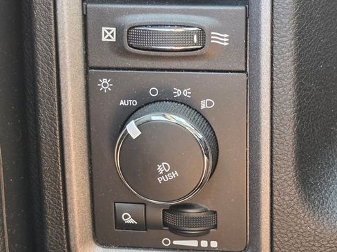 Certified 2019 RAM 1500 Express w/ Express Value Package image 20