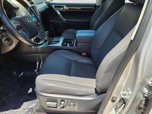 Used 2019 Lexus GX 460 Premium AWD/4WD image 17