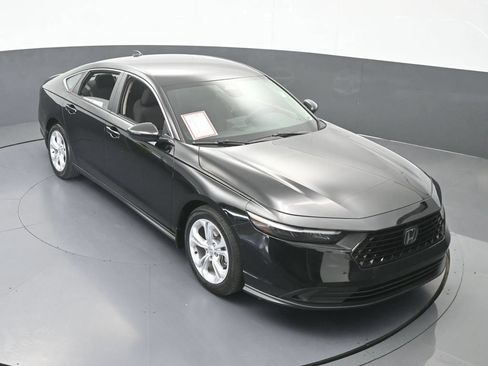 Used 2025 Honda Accord LX image 53