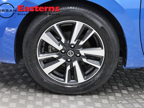 Used 2022 Nissan Versa SV FWD image 31