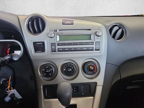Used 2011 Toyota Matrix w/ Matrix Sport Pkg FWD image 13