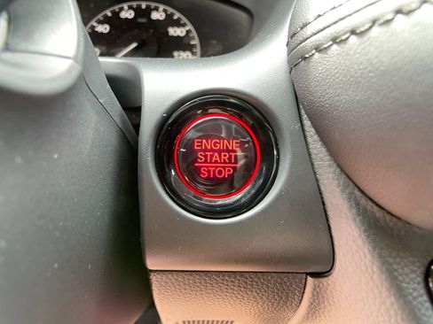 New 2026 Honda HR-V LX image 25