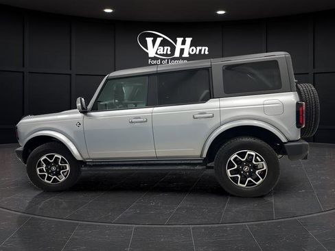 Used 2024 Ford Bronco Outer Banks AWD/4WD image 4