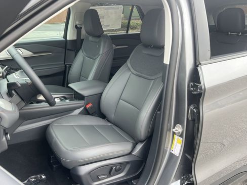 New 2026 Ford Explorer Active image 15