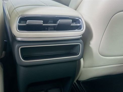 Certified 2026 Genesis GV80 2.5T Advanced image 27