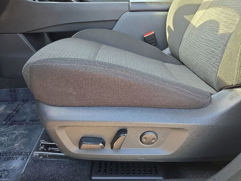 Used 2023 Nissan Rogue SV image 23