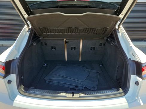 Certified 2020 Porsche Macan AWD/4WD image 15