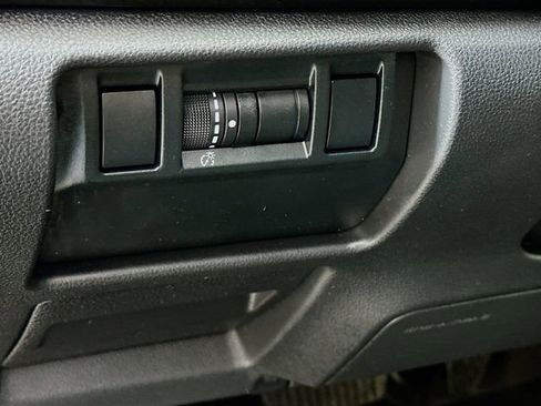 Certified 2024 Subaru Crosstrek 2.0i Premium image 12