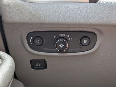 Used 2023 GMC Terrain SLT FWD image 26