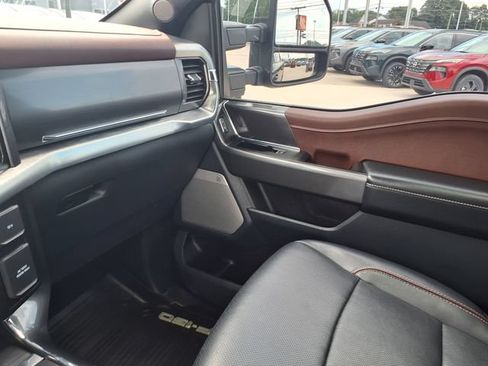 Used 2022 Ford F150 Lariat w/ Equipment Group 502A High AWD/4WD image 8