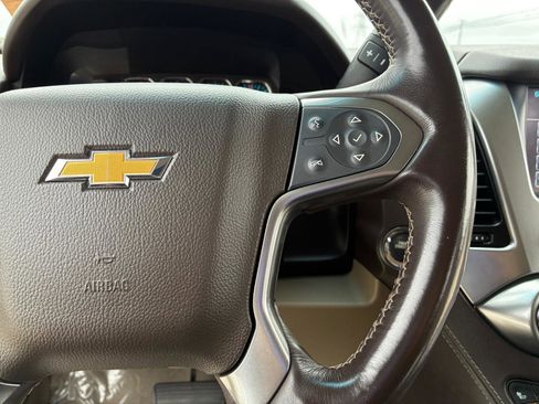 Used 2020 Chevrolet Suburban Premier image 29