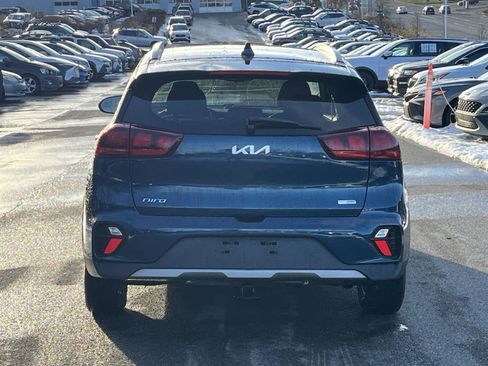 Used 2022 Kia Niro LXS image 4