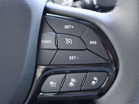 Used 2023 Jeep Cherokee Altitude Lux w/ Lux Elite Package AWD/4WD image 7